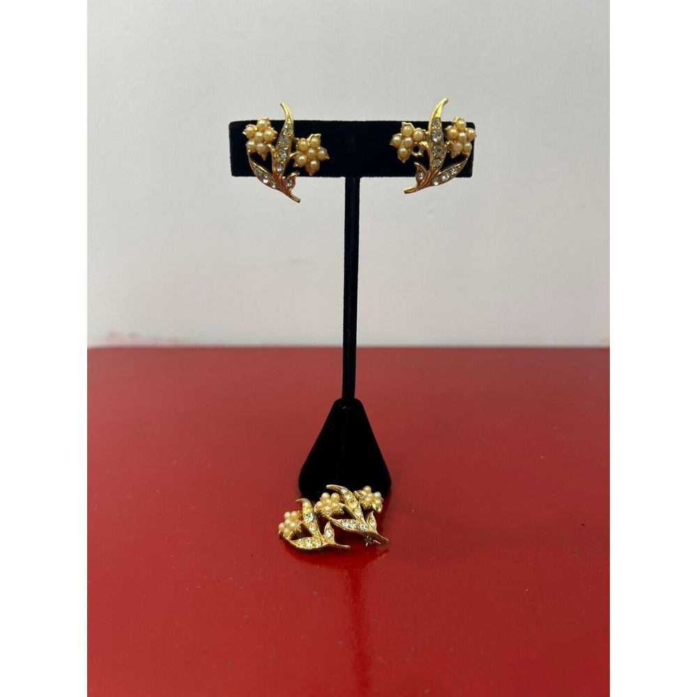 Vintage Gold Tone Screw Back Earrings Floral‎ Clip On & Matching Pin Art Nouveau
